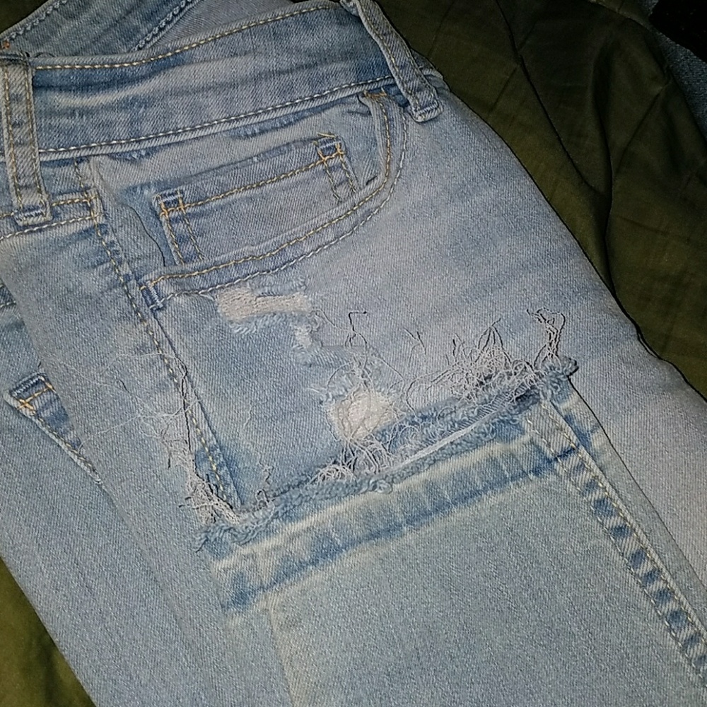 Hollister cropped skinny jeans
